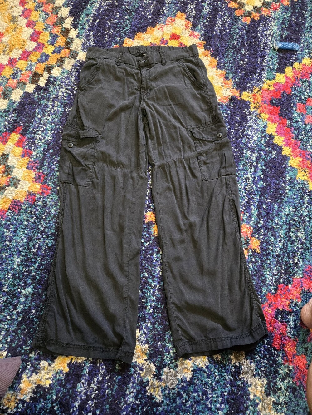 American Eagle Women's Black Cargo Pants Bundle - Picture 3 of 4